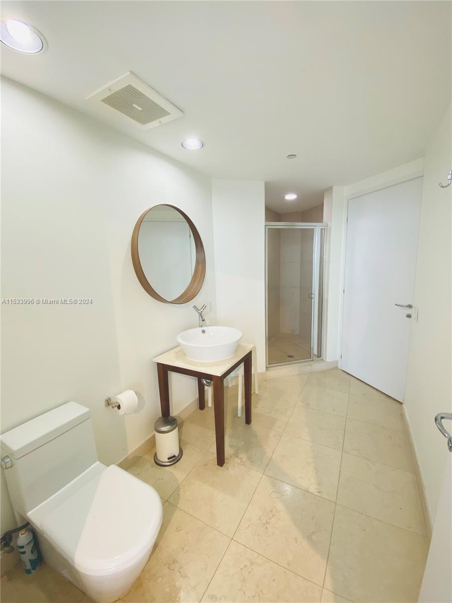 450 Alton Rd # 1406
