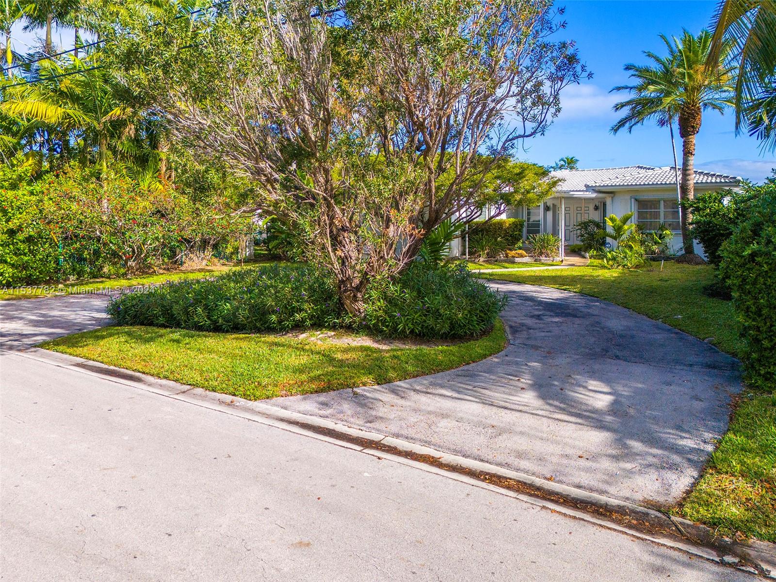 235 N Shore Dr