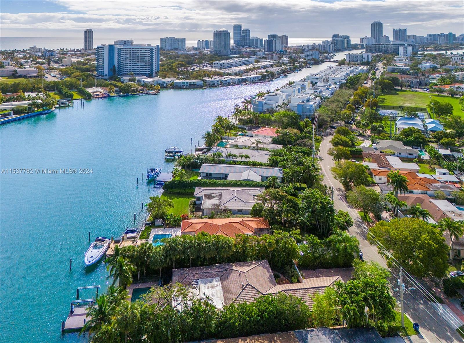 235 N Shore Dr