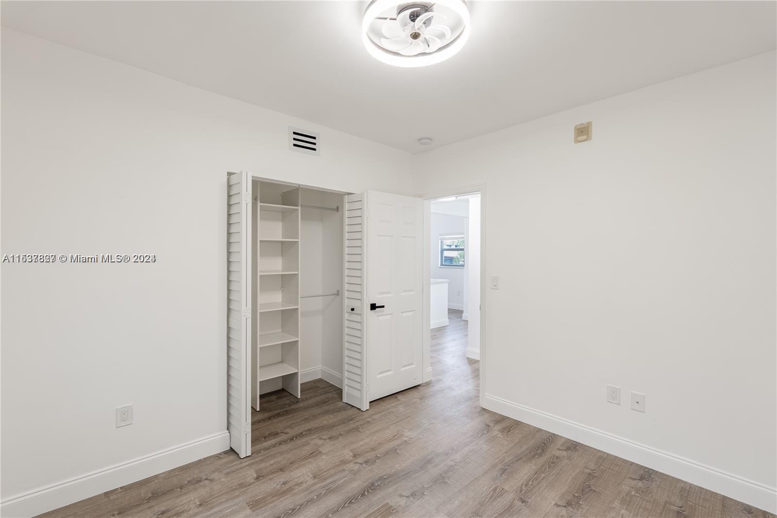 7207 Bay Dr # 22