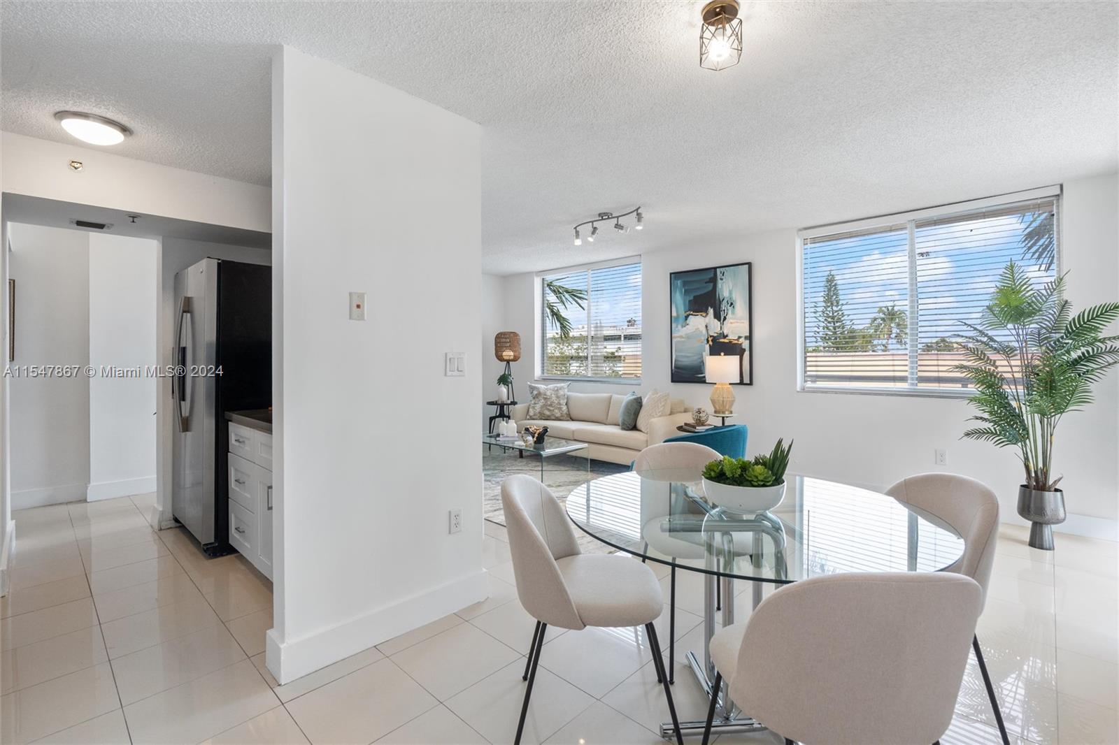 7601 Dickens Ave # 301