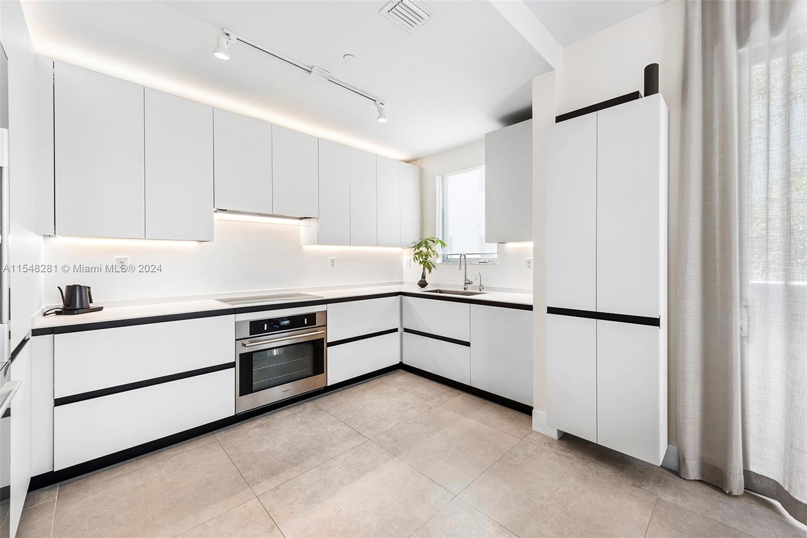 171 N Shore Dr # 5 Unit: 171-5