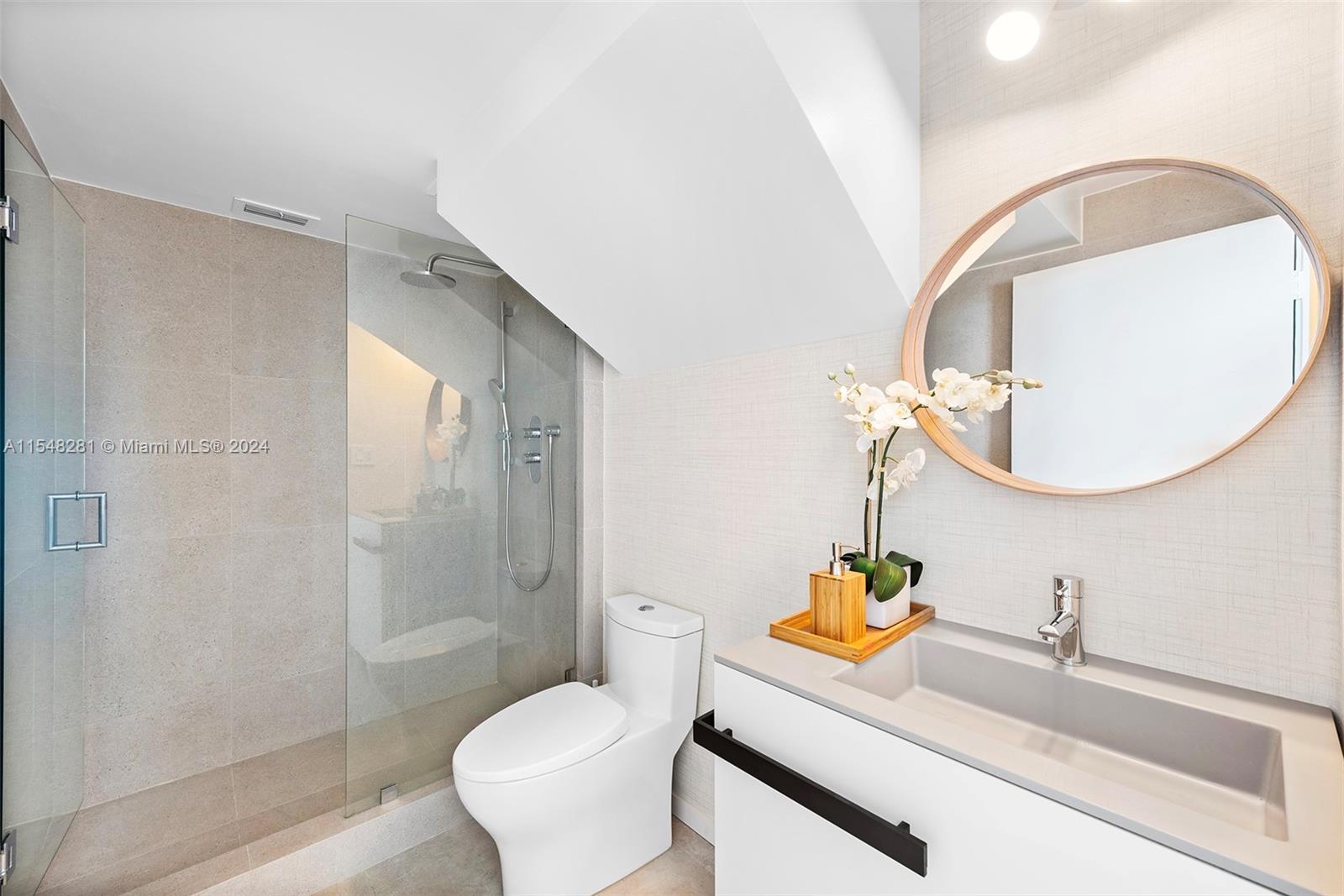 171 N Shore Dr # 5 Unit: 171-5