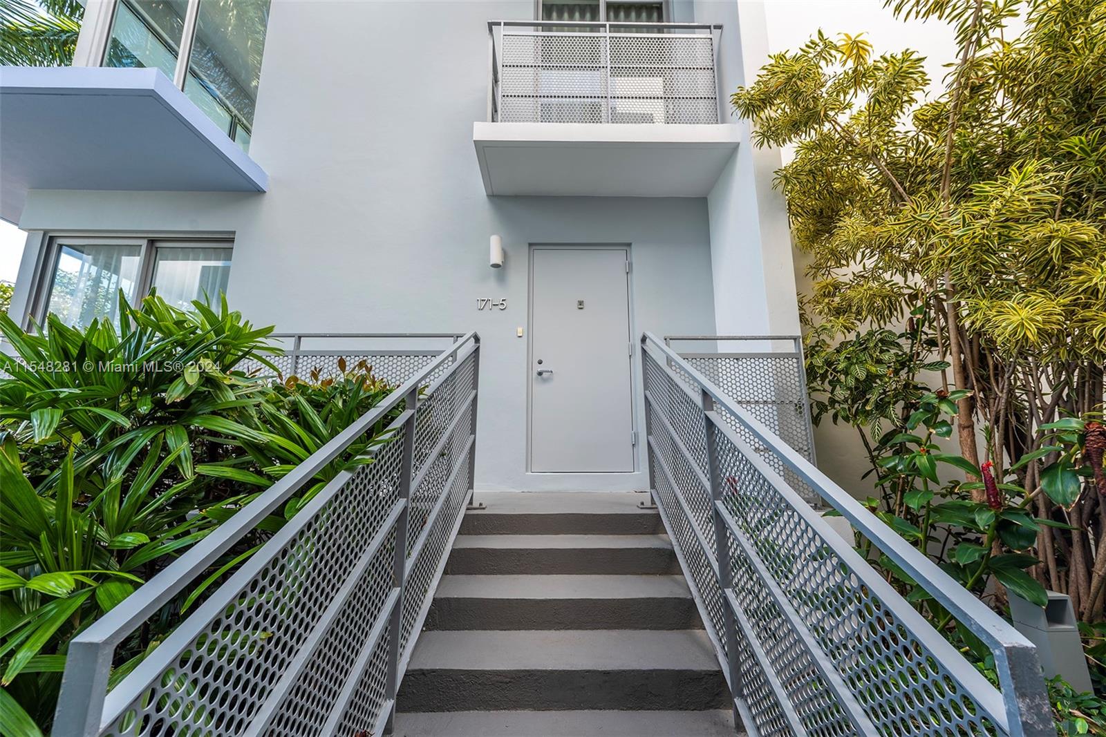 171 N Shore Dr # 5 Unit: 171-5