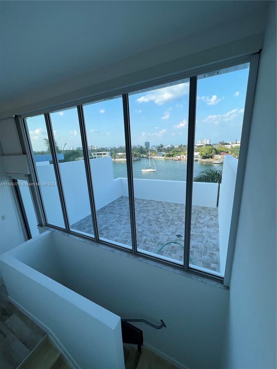 171 N Shore Dr # 2 Unit: 171-2