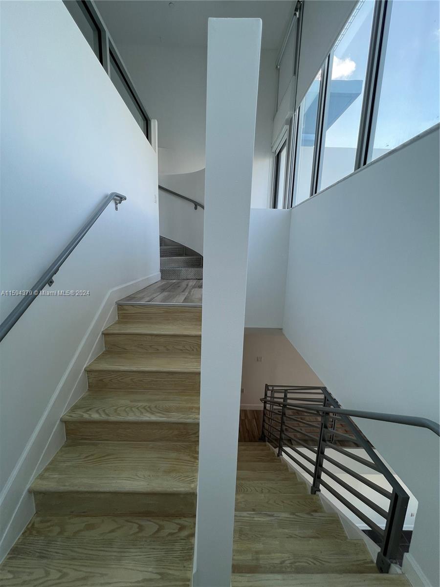 171 N Shore Dr # 2 Unit: 171-2