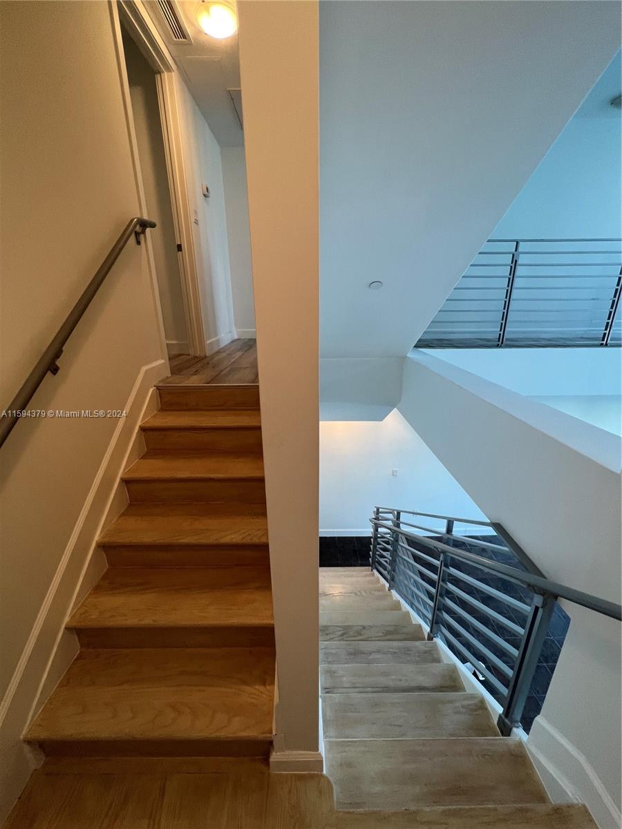 171 N Shore Dr # 2 Unit: 171-2