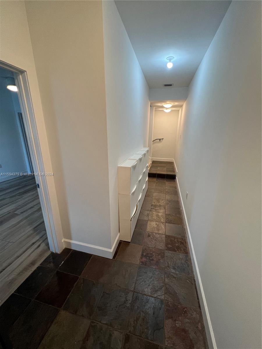 171 N Shore Dr # 2 Unit: 171-2
