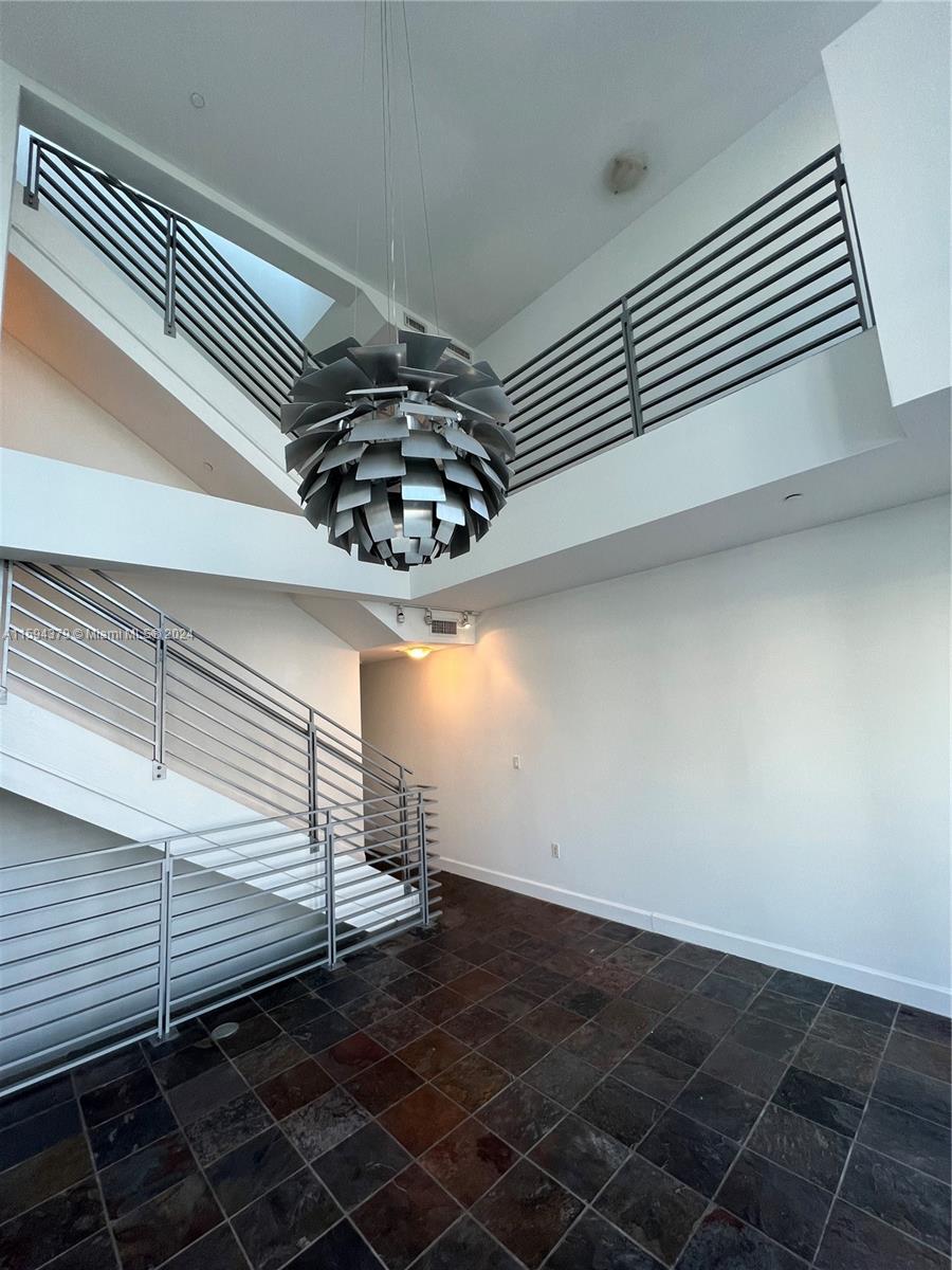171 N Shore Dr # 2 Unit: 171-2