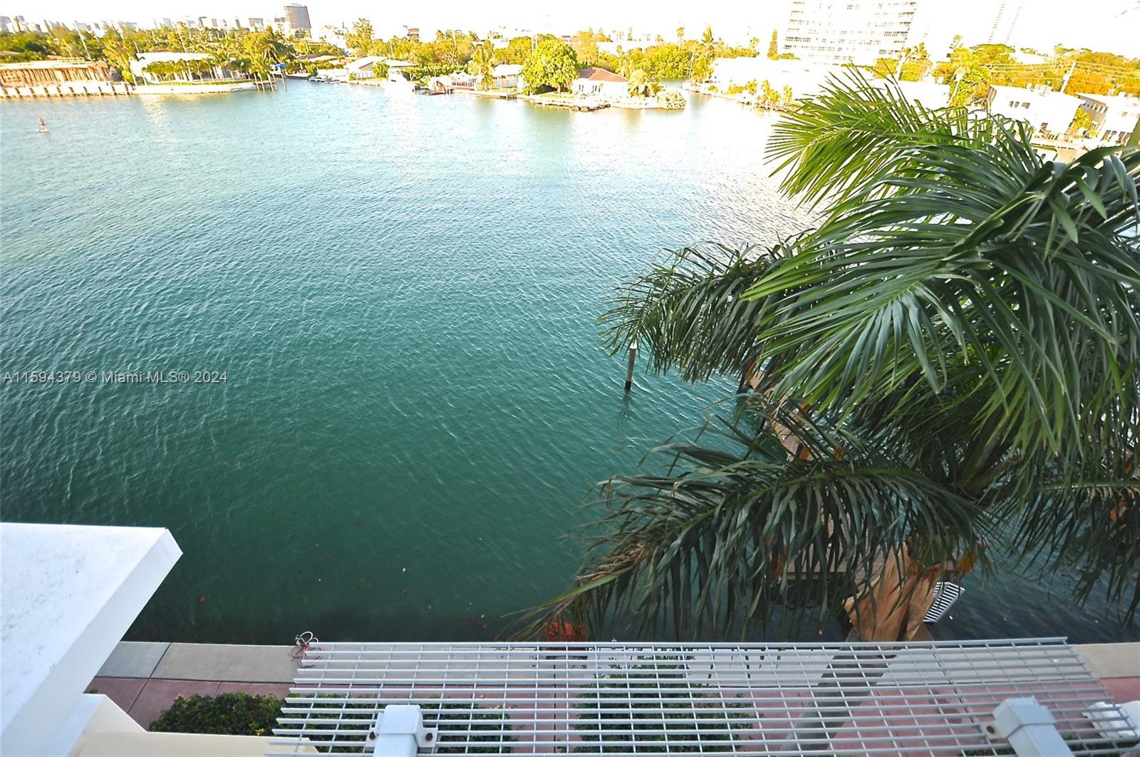 171 N Shore Dr # 2 Unit: 171-2