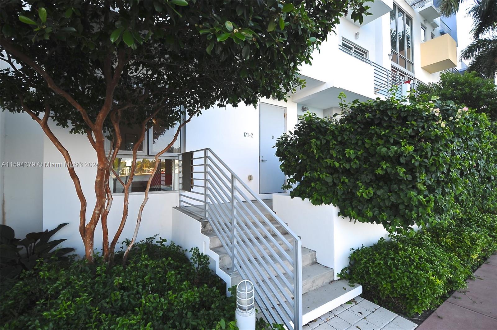171 N Shore Dr # 2 Unit: 171-2