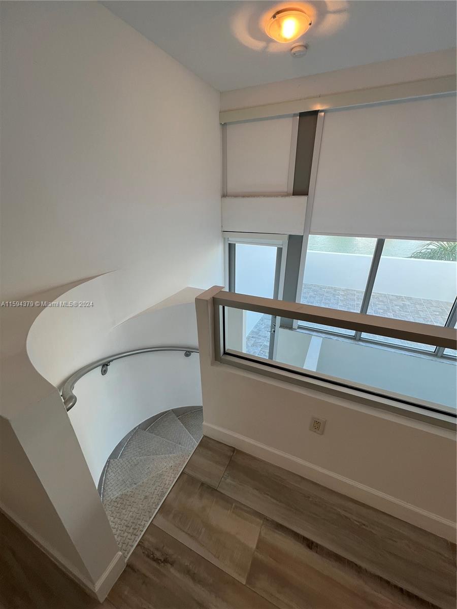 171 N Shore Dr # 2 Unit: 171-2