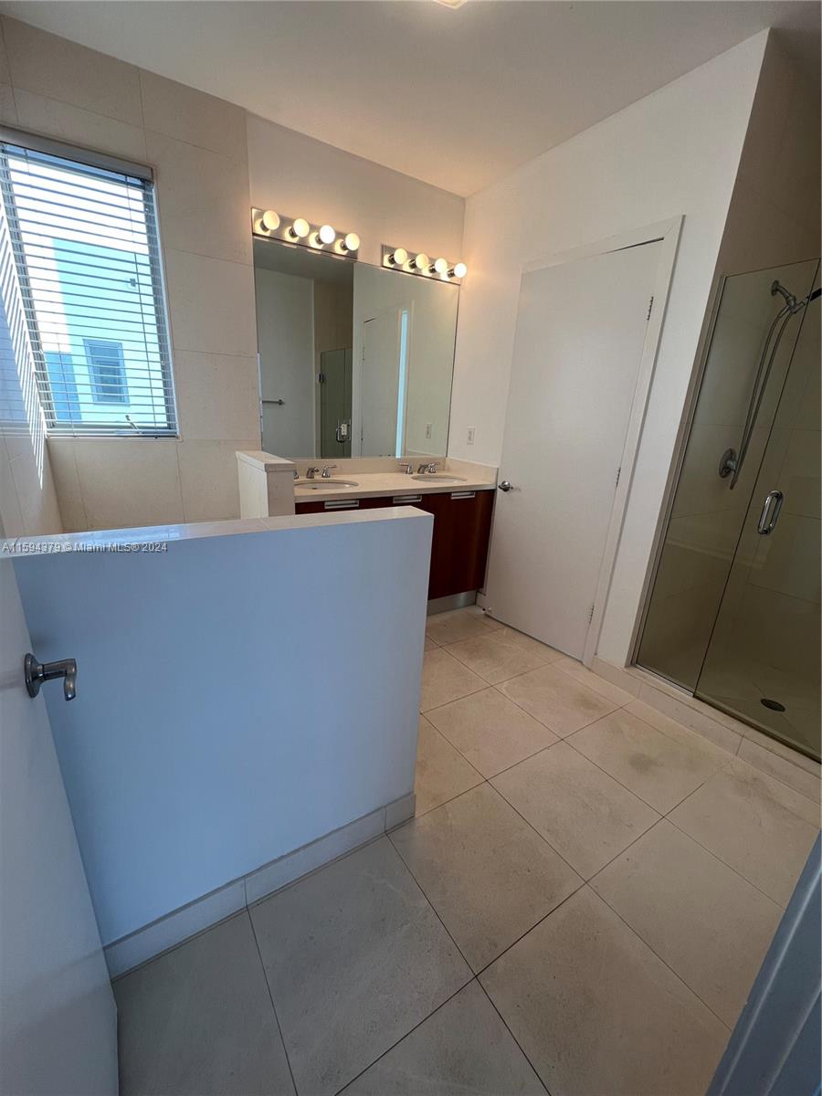 171 N Shore Dr # 2 Unit: 171-2