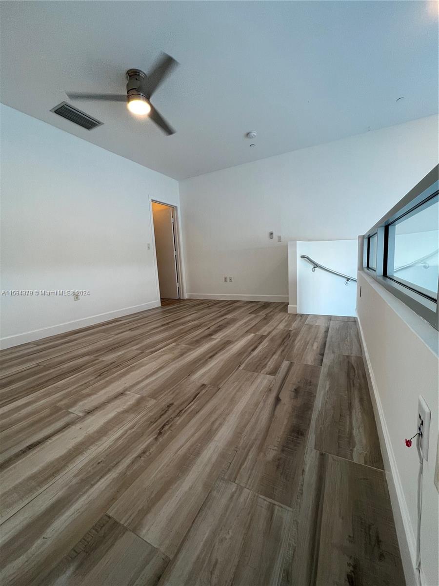 171 N Shore Dr # 2 Unit: 171-2