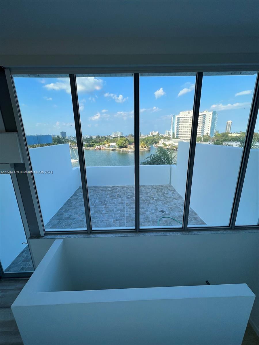 171 N Shore Dr # 2 Unit: 171-2