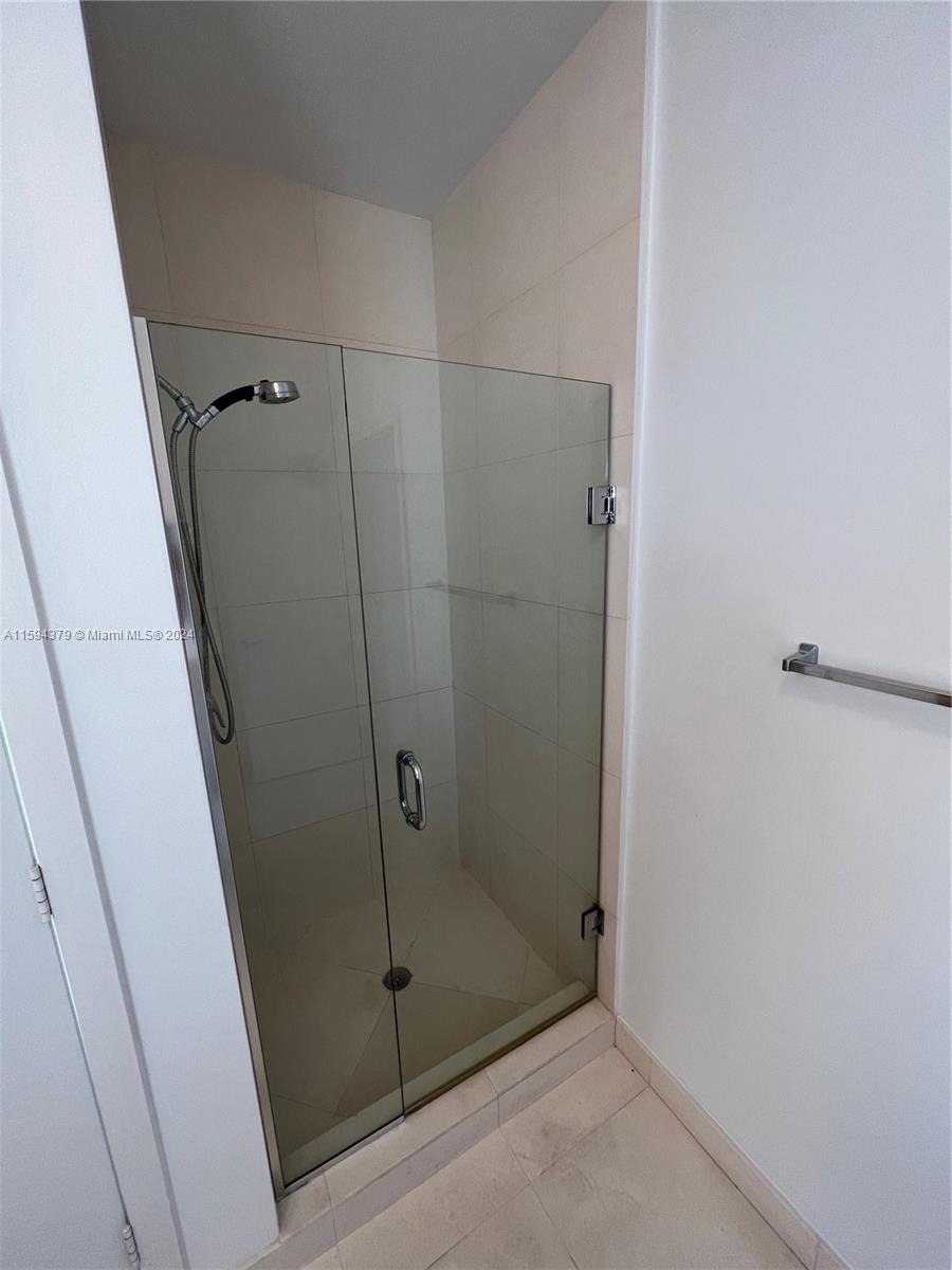 171 N Shore Dr # 2 Unit: 171-2