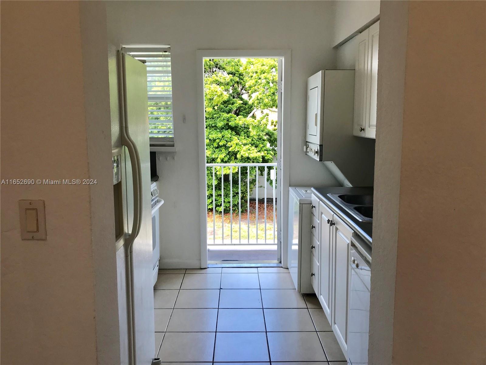 350 S Shore Dr # 19
