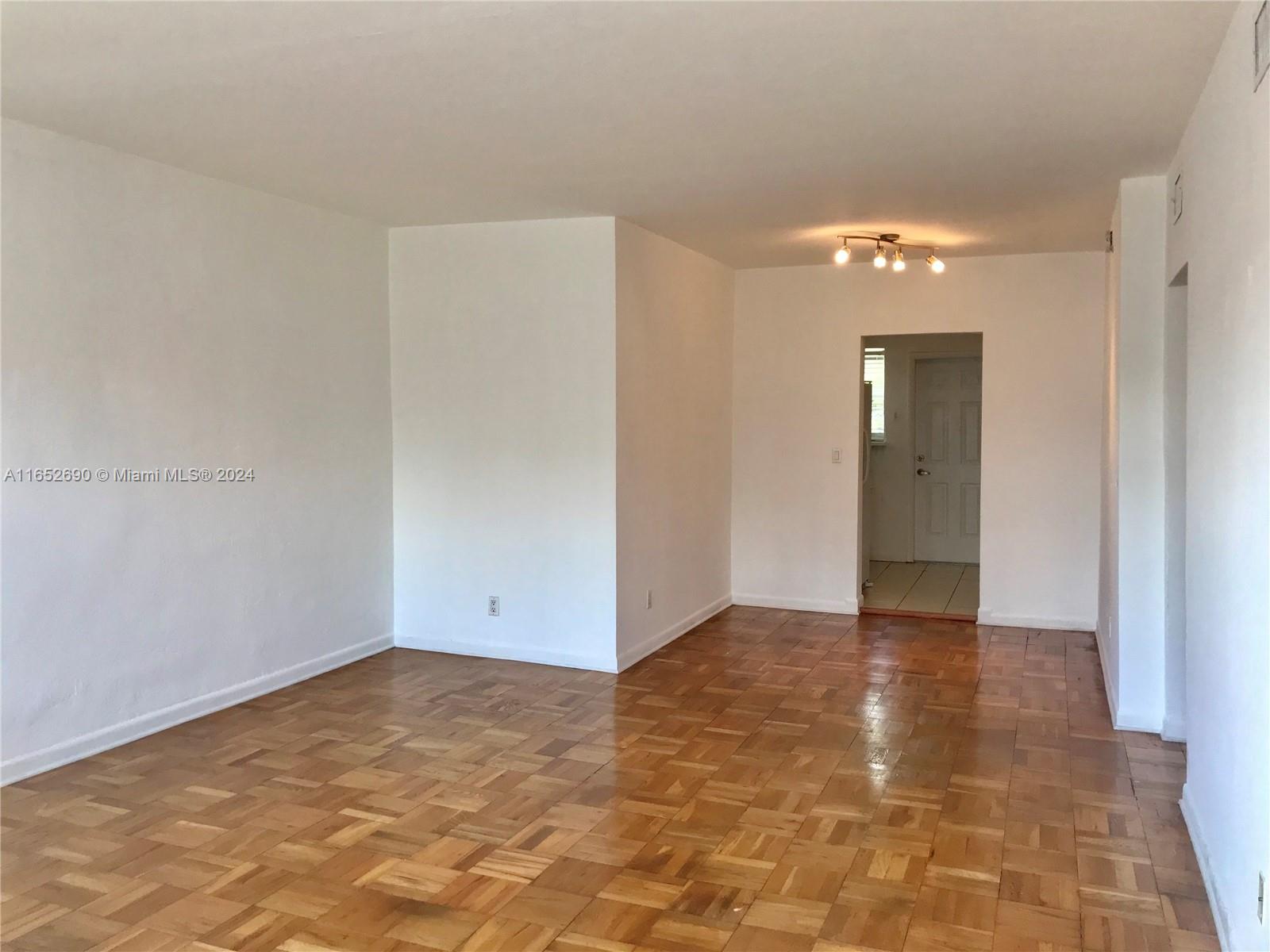 350 S Shore Dr # 19