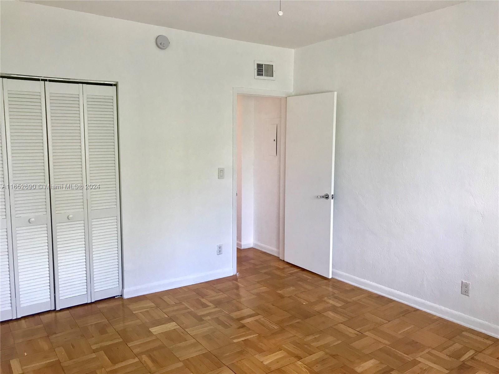 350 S Shore Dr # 19