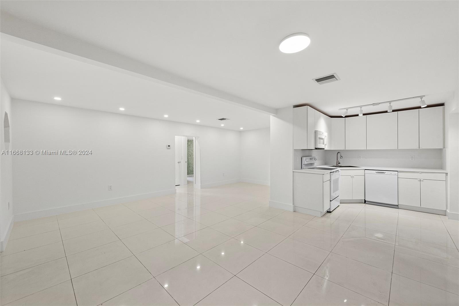 15104 N Miami Ave