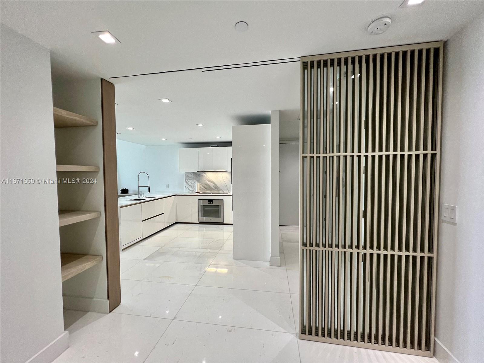 10201 Collins Ave # 1004