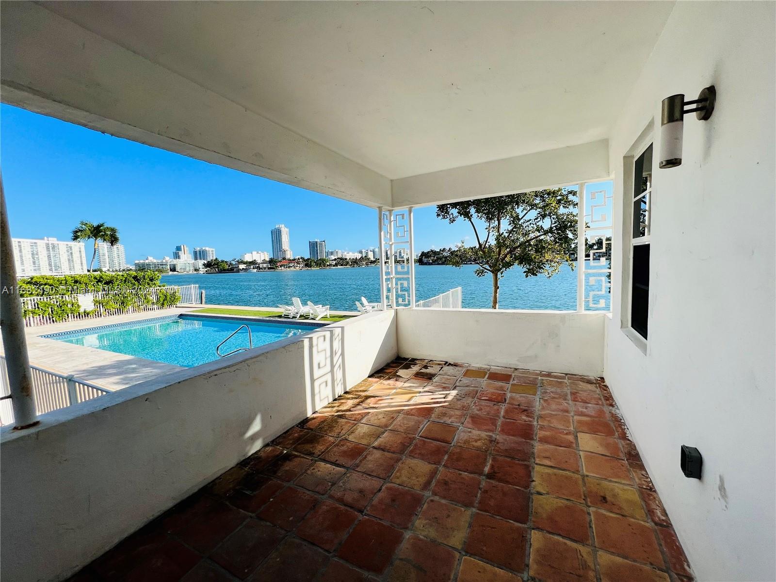 960 Bay Dr # 900