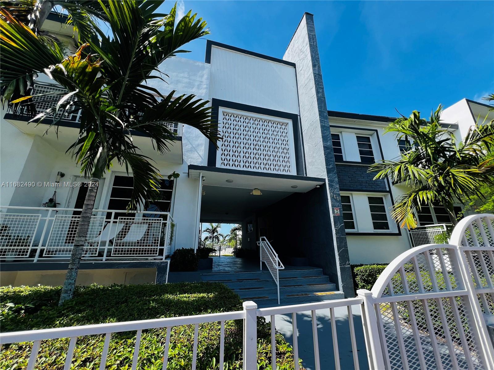 960 Bay Dr # 900