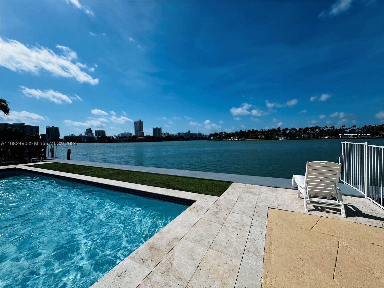 960 Bay Dr # 900