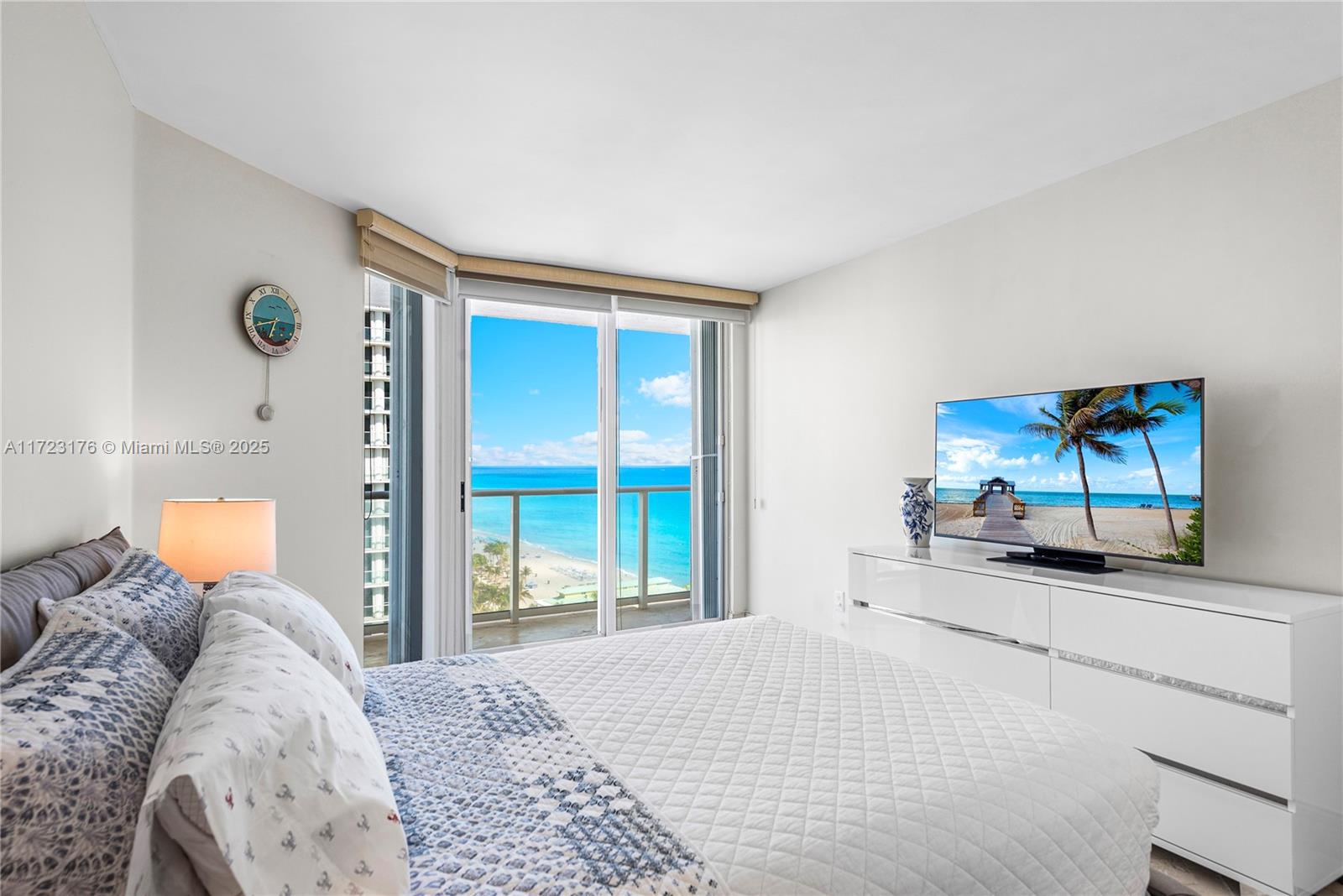 16445 Collins Ave # 1526
