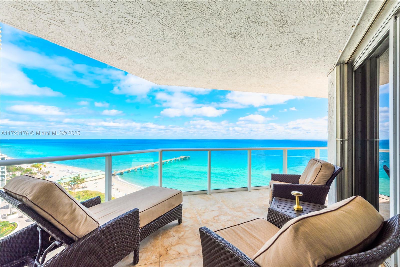 16445 Collins Ave # 1526