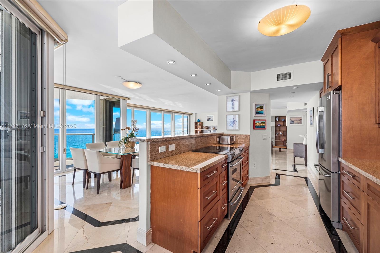 16445 Collins Ave # 1526