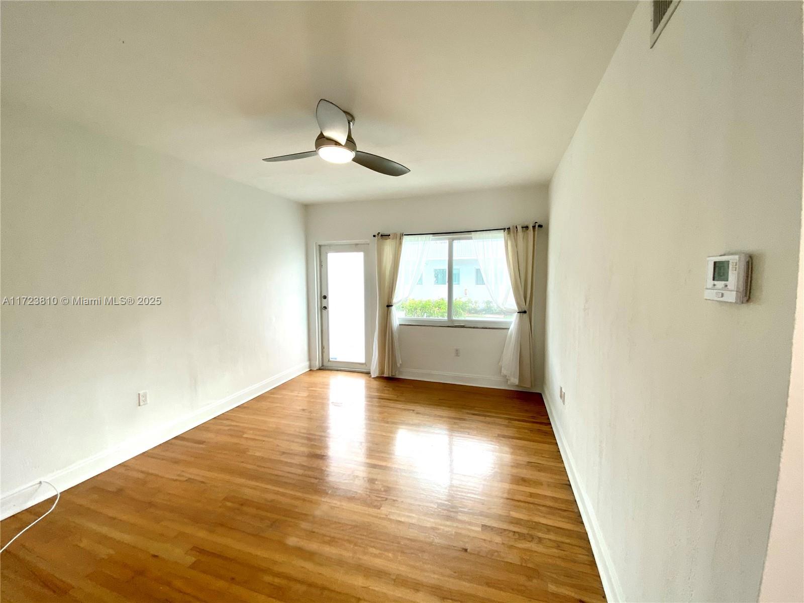 7207 Bay Dr # 9