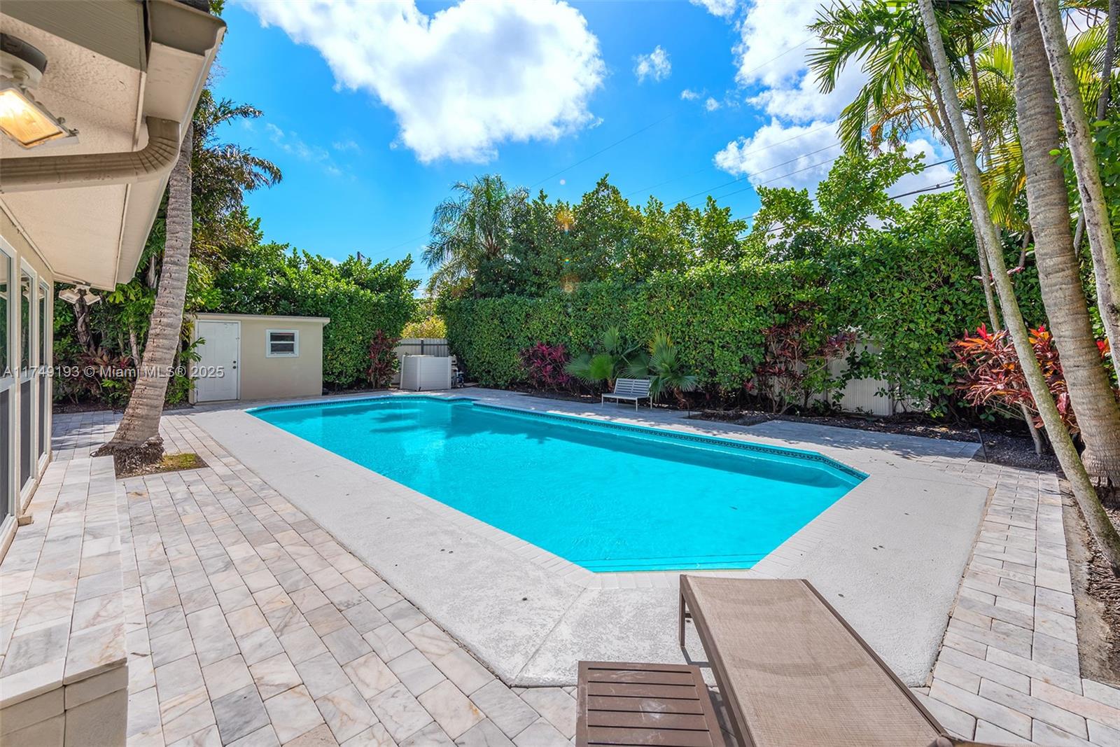 250 N Shore Dr
