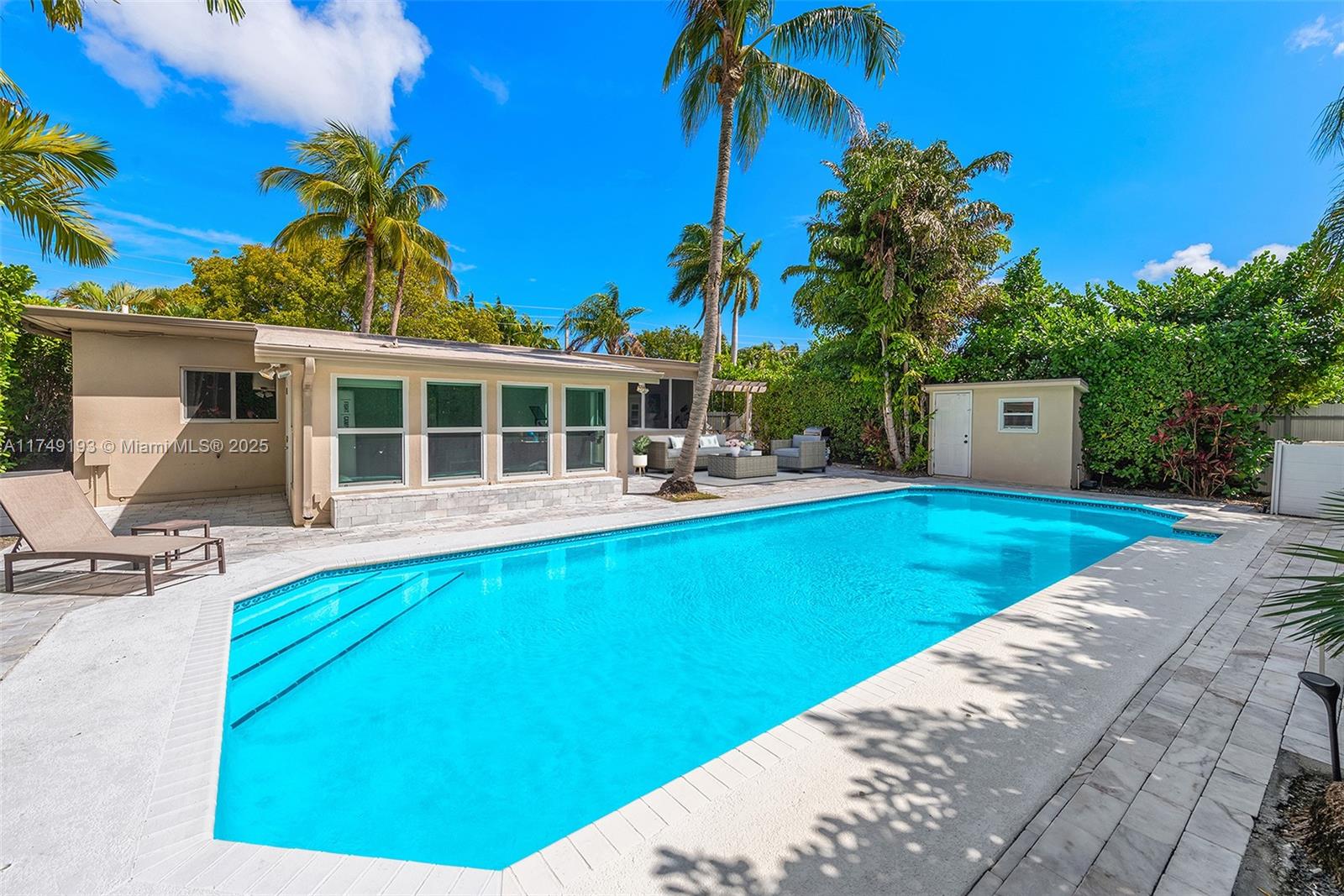 250 N Shore Dr