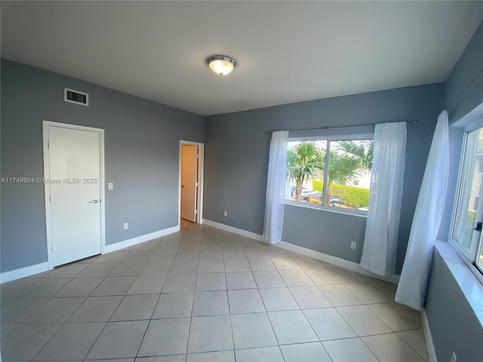 1185 Marseille Dr # 205