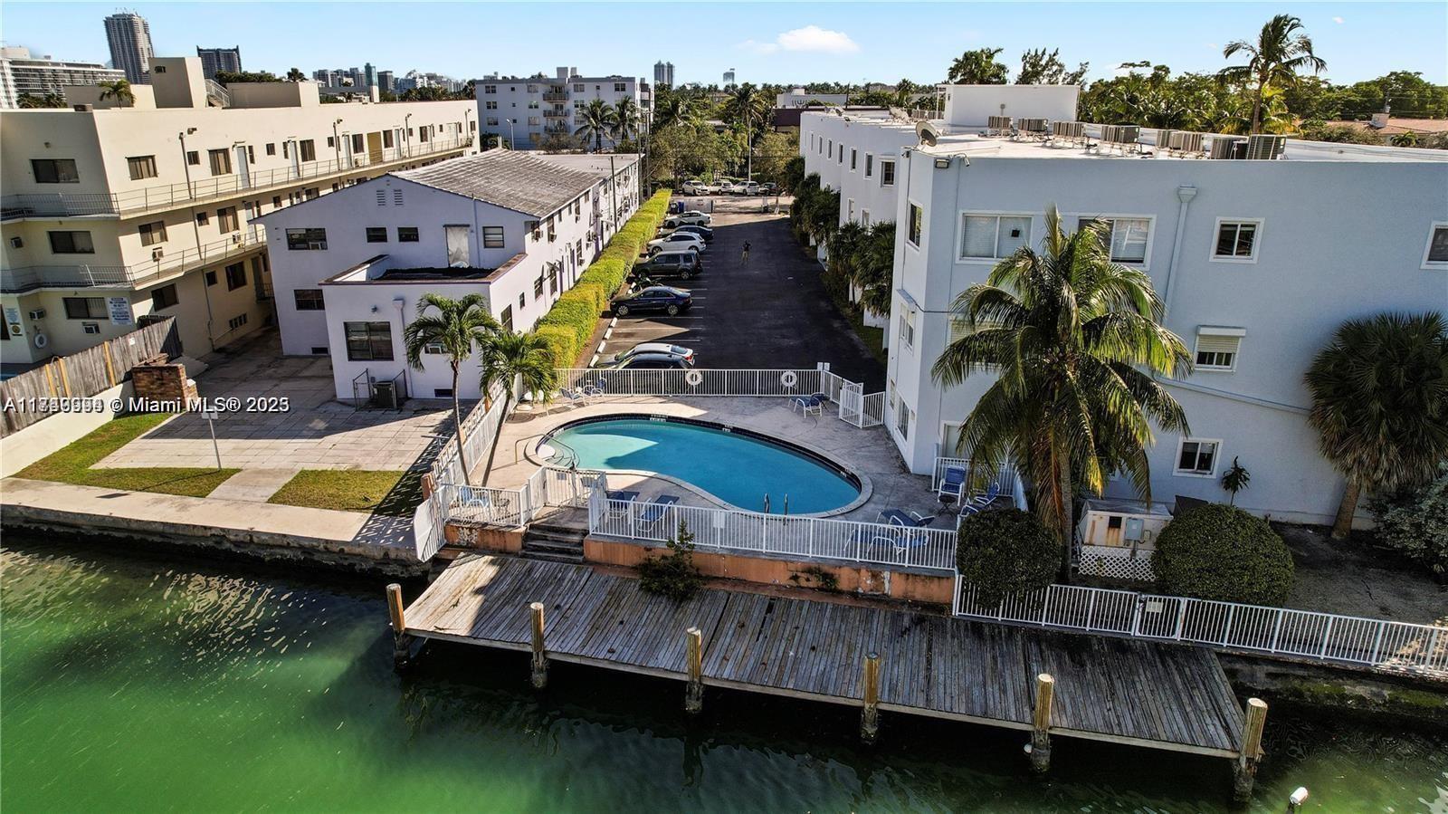 1185 Marseille Dr # 205