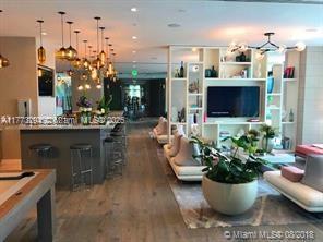 650 NE 32 St # 3806