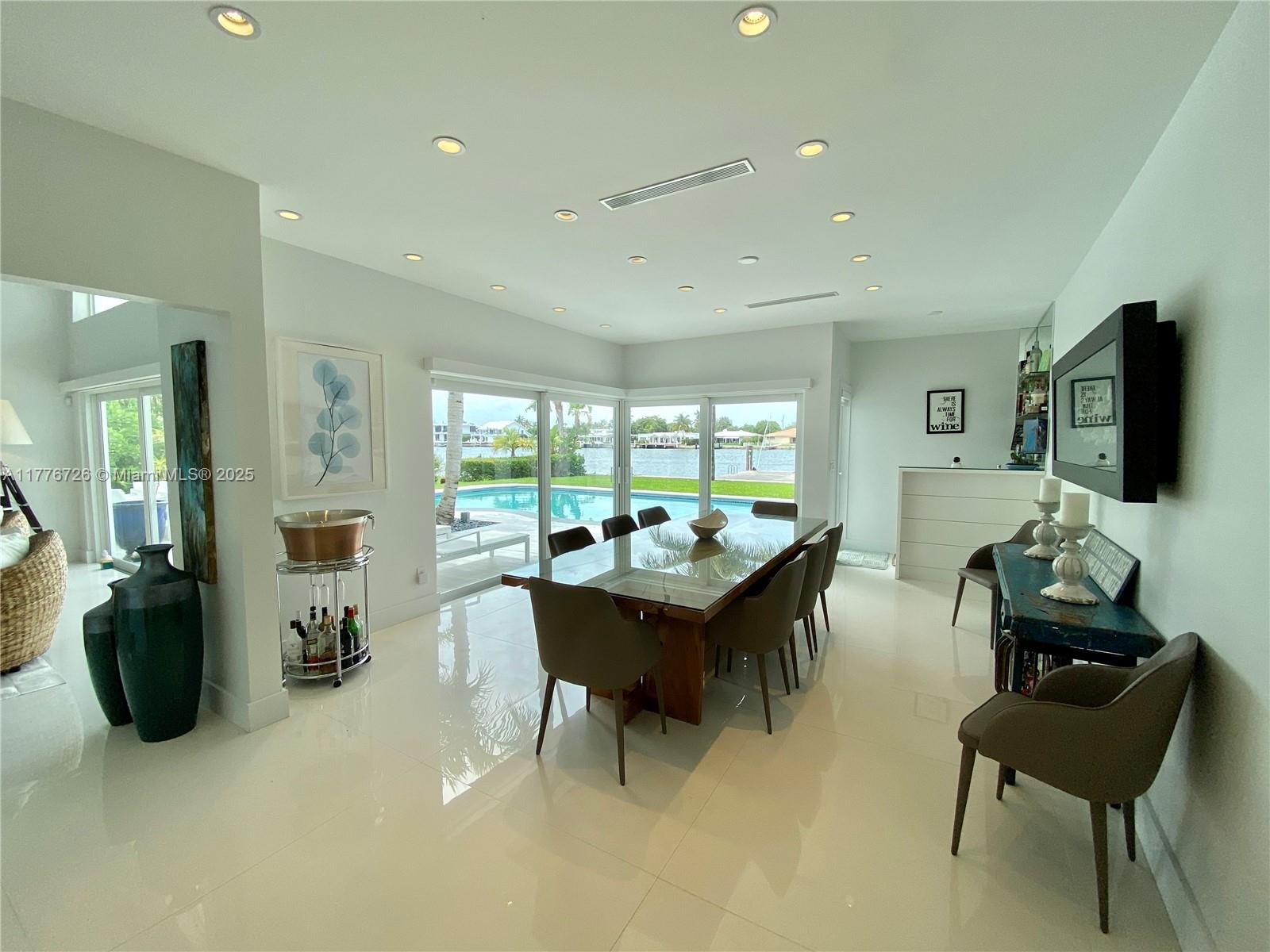 265 N Shore Dr