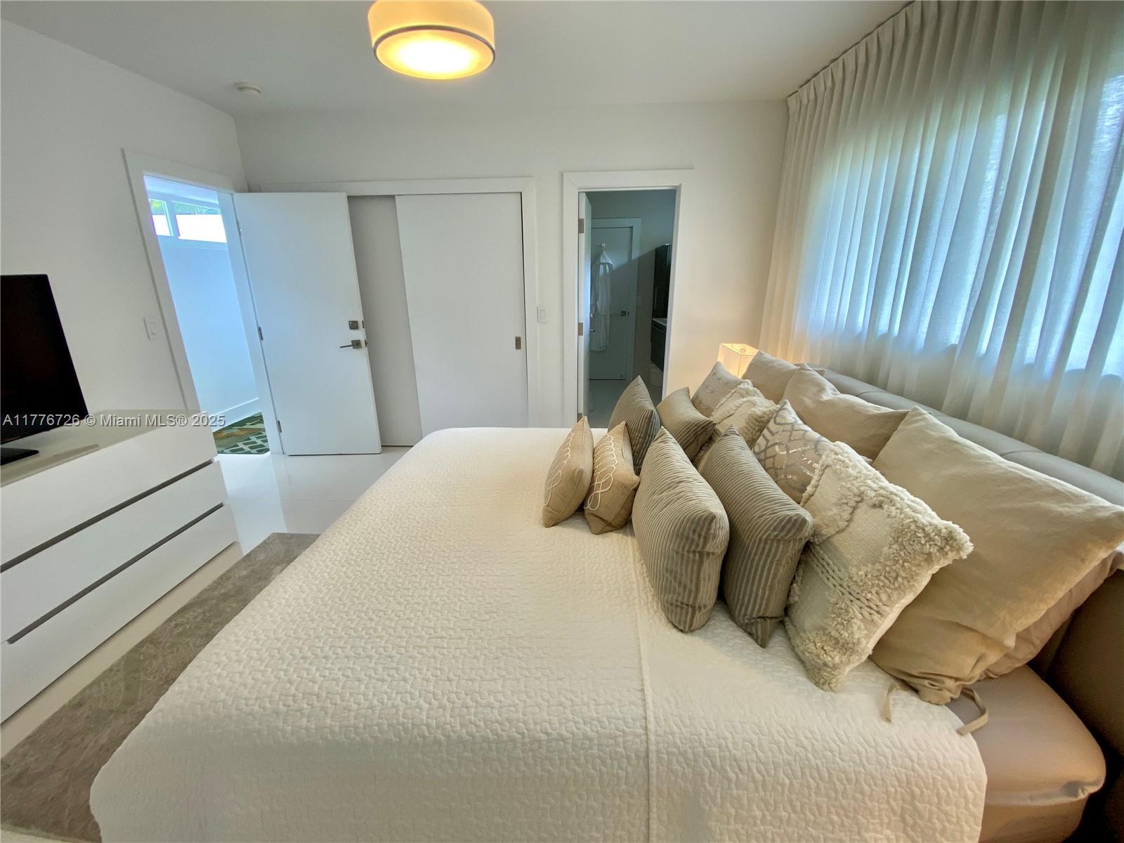 265 N Shore Dr