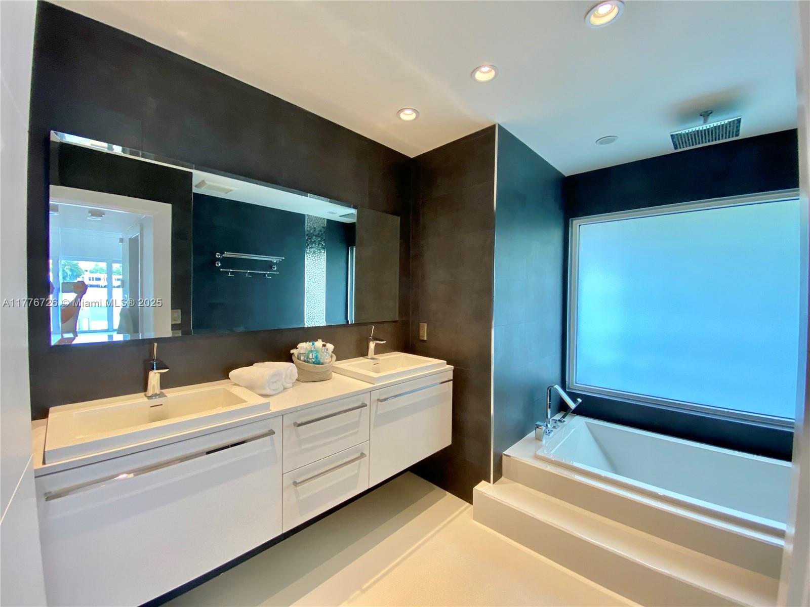 265 N Shore Dr