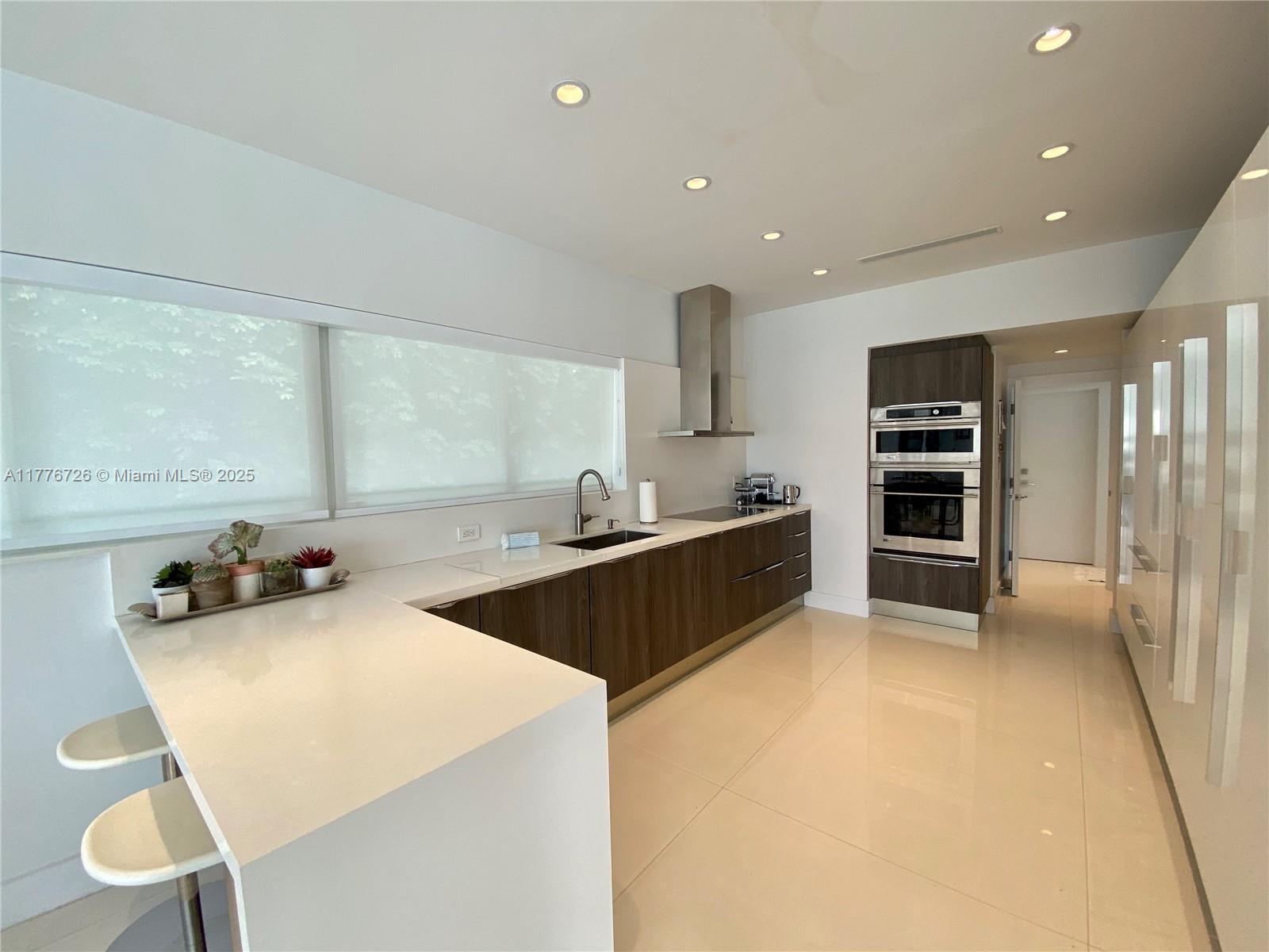 265 N Shore Dr