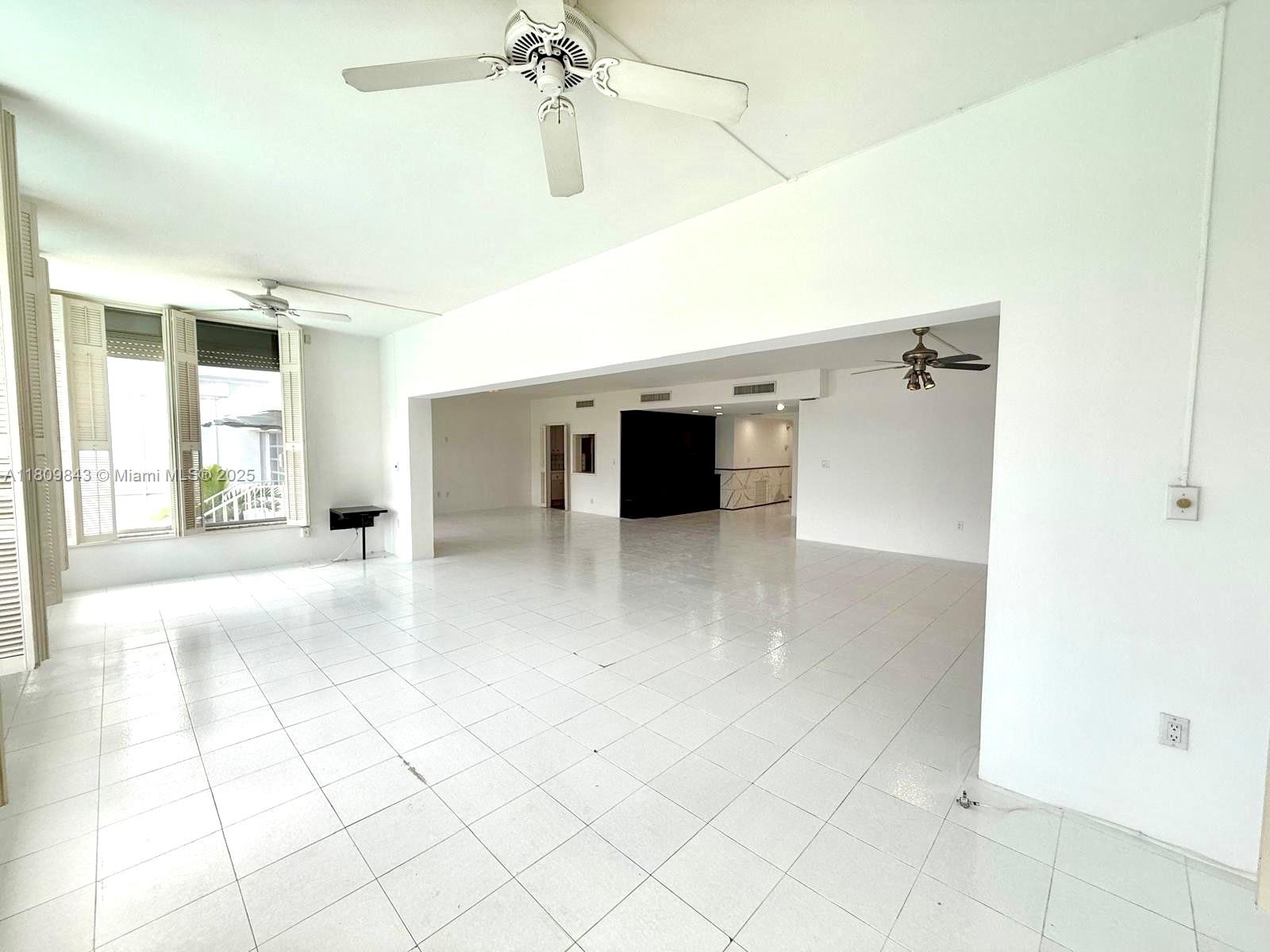 9200 W Bay Harbor Dr # 1B