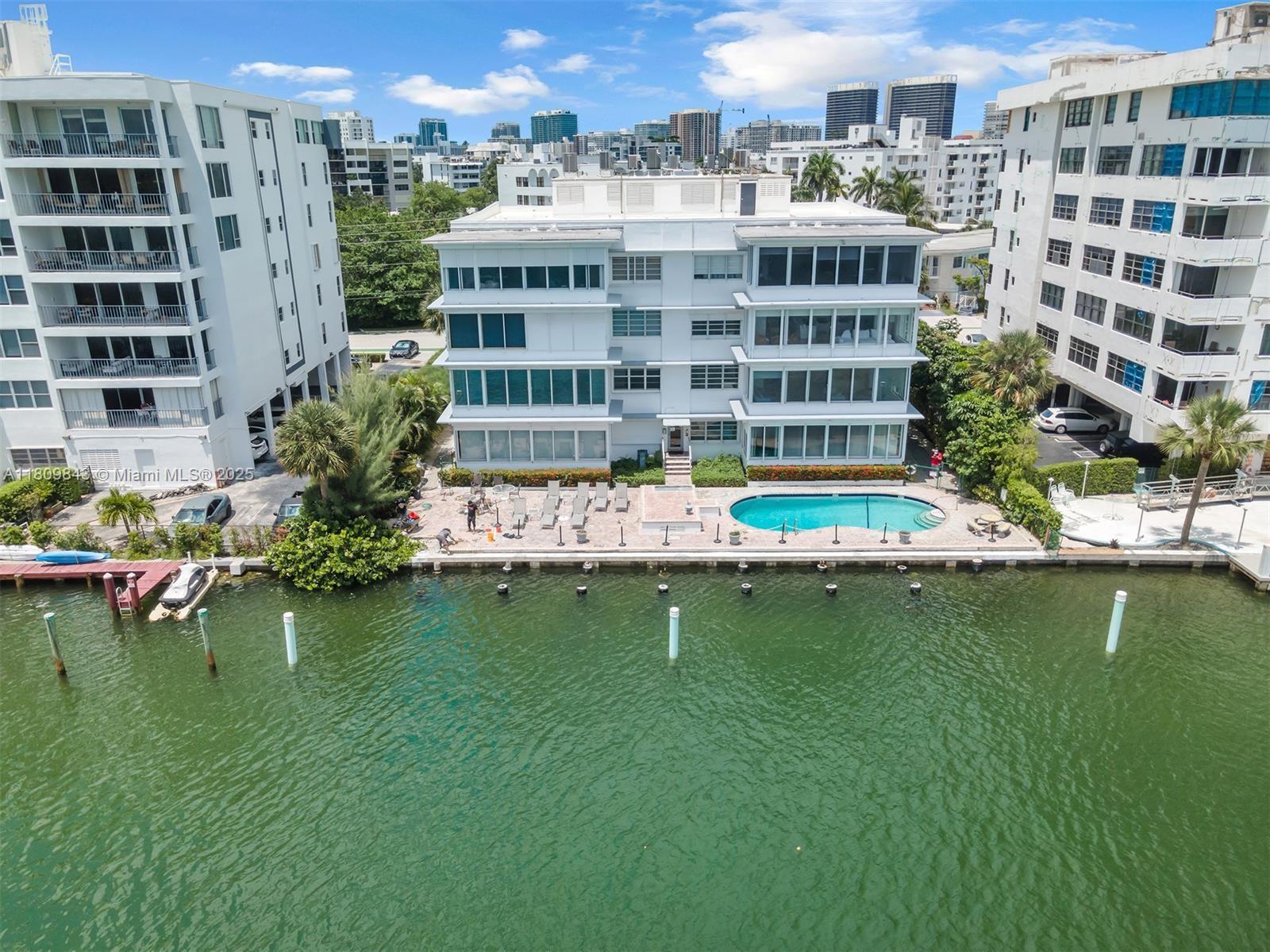 9200 W Bay Harbor Dr # 1B