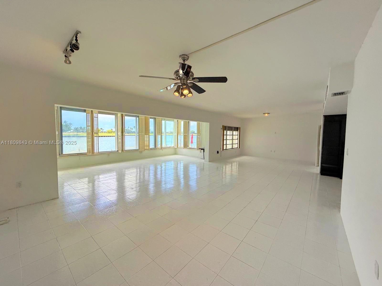9200 W Bay Harbor Dr # 1B