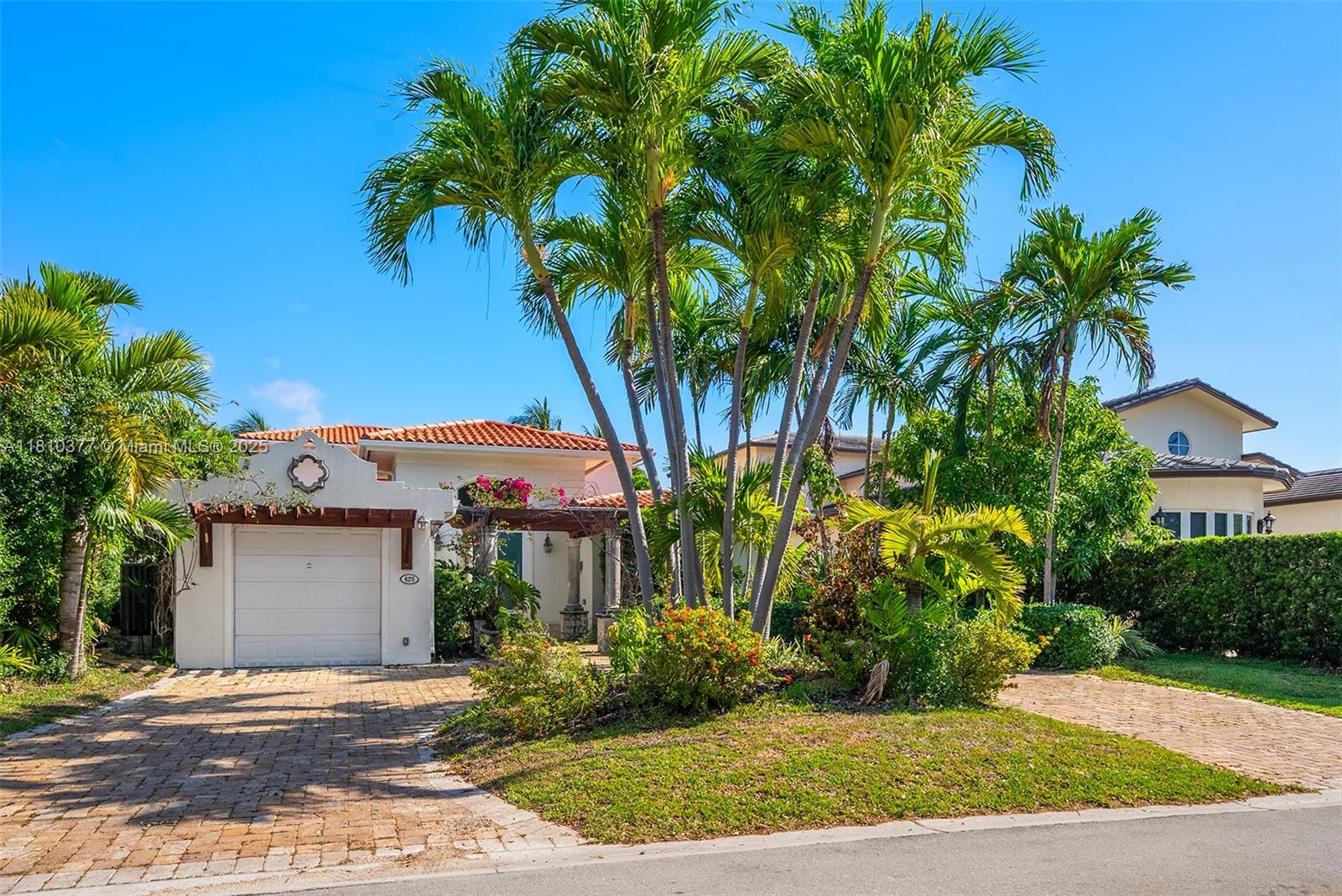 425 N Shore Dr