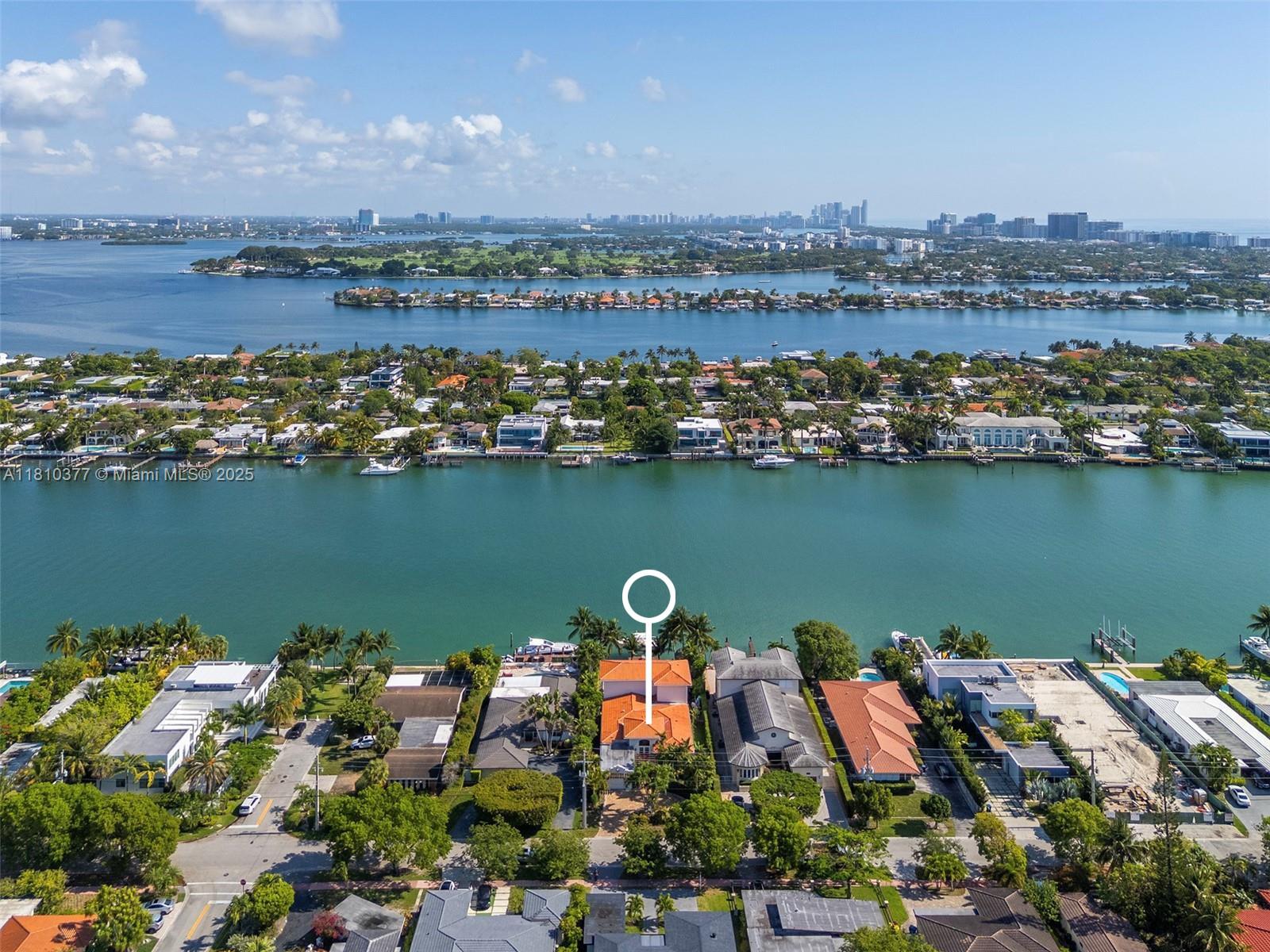 425 N Shore Dr