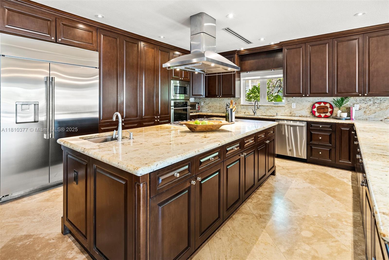 425 N Shore Dr