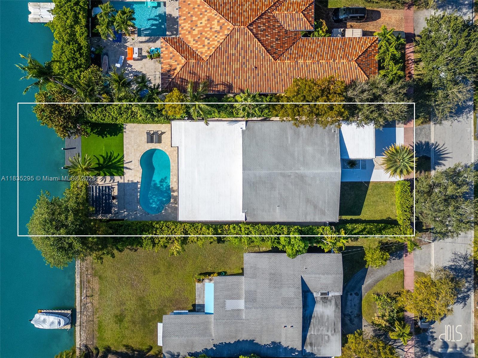 410 S Shore Dr