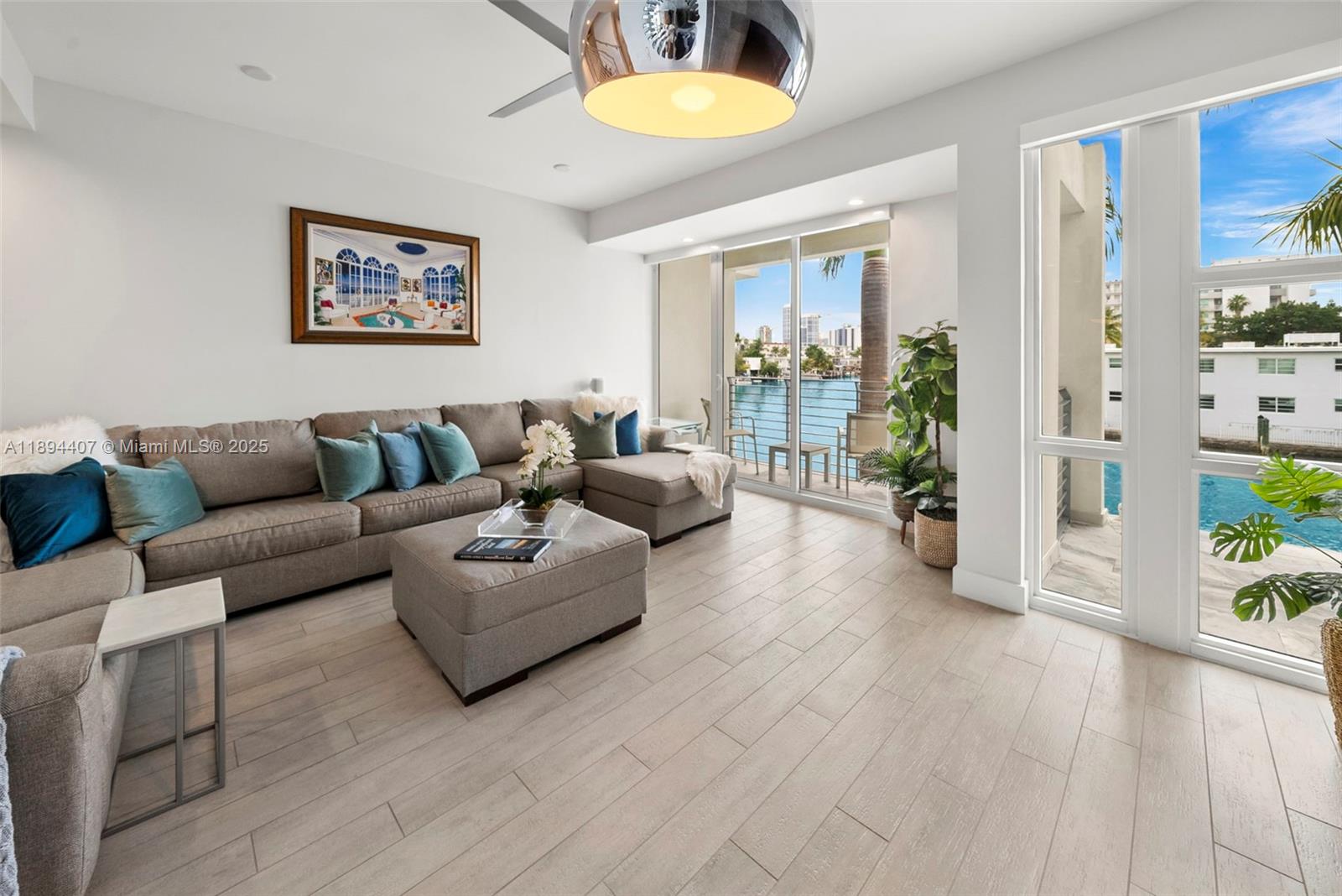 33 N Shore Dr # 33