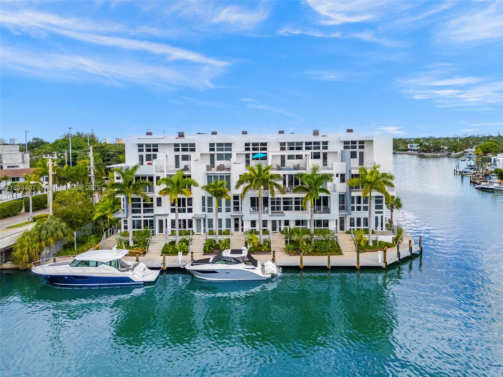 33 N Shore Dr # 33
